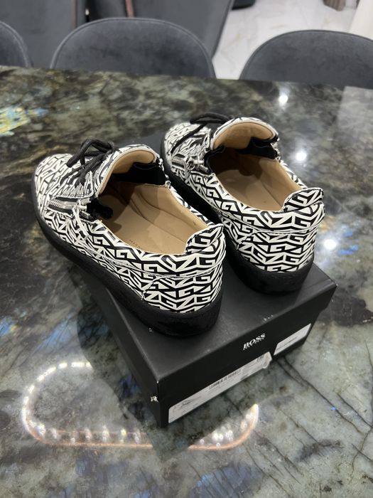 Guiseppe zanotti сникърси