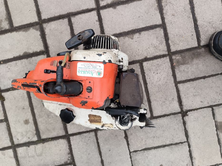 Drujbe Stihl  08S la 500 lei ambele