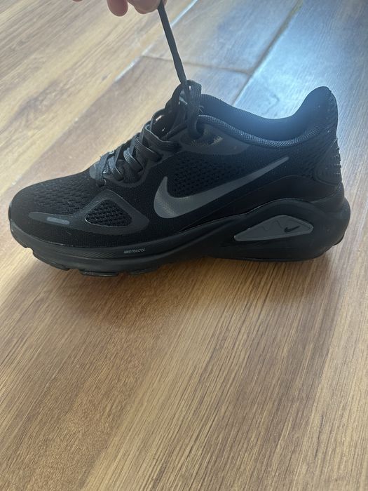 Кроссовки nike 42