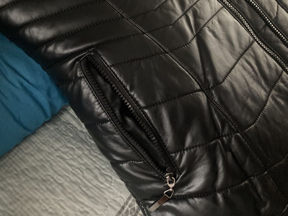 Продаю куртку 42размер