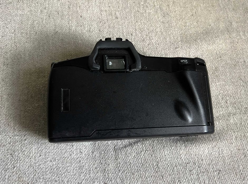 Aparat foto Minolta Dynax 2xi body SLR pe film 35mm colectie
