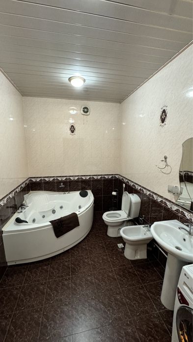 Срочно сдается дом , с летним бассейном Ул. Никитина ( н681 )