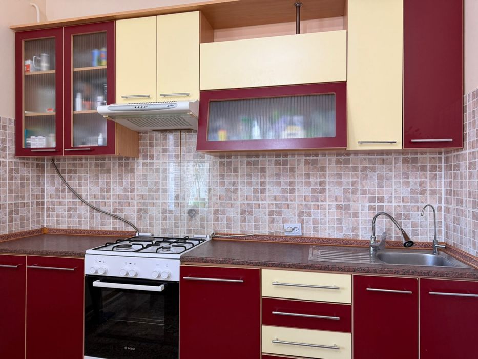 Кухонная мебель в хорошем состоянии