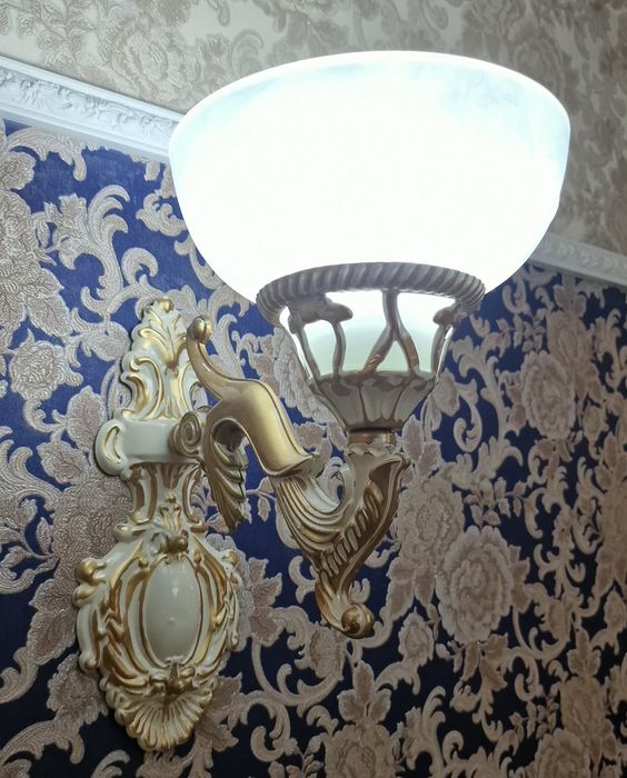 Люстра большая продается