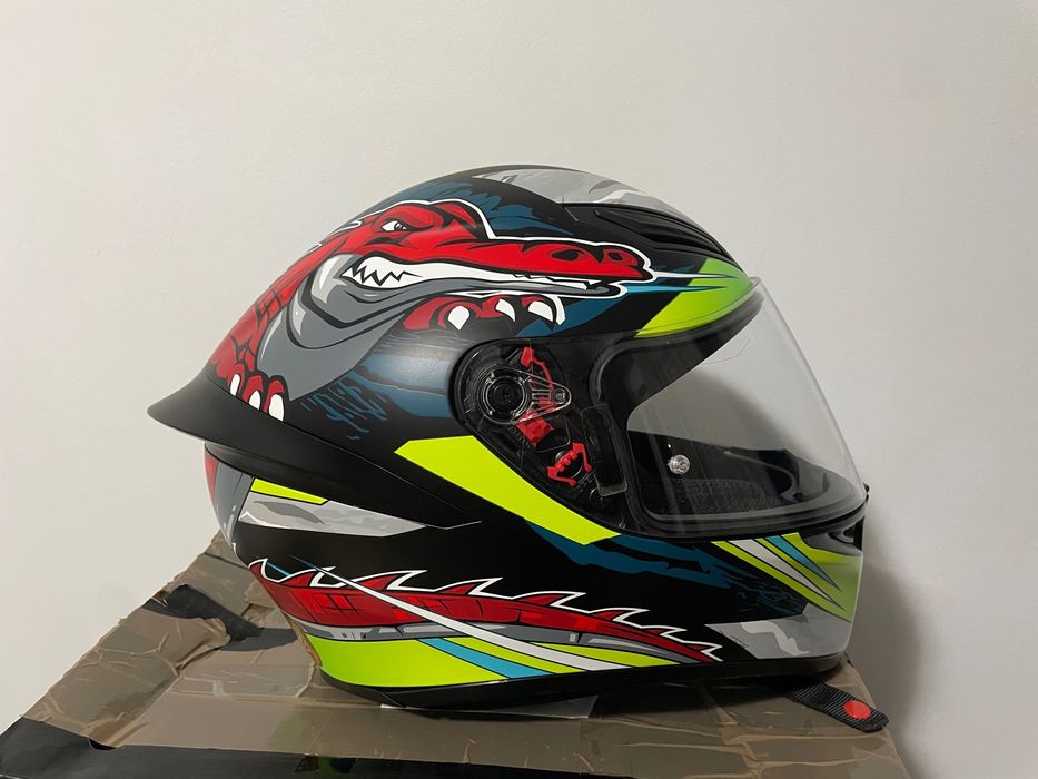 Каска за мотор AGV K1s