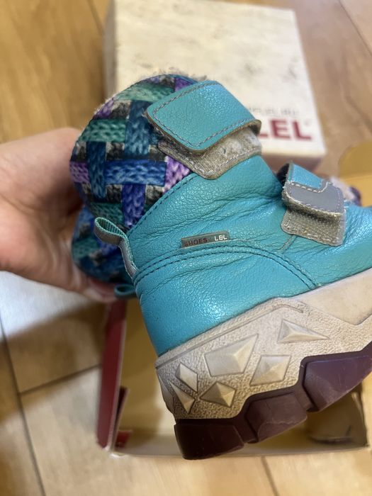 Зимние ботинки бренда Лель