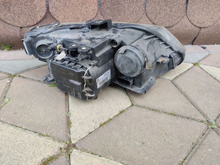 Far stanga dreapta Bixenon si LED Seat Exeo 3R1941007F / 3R1941008F