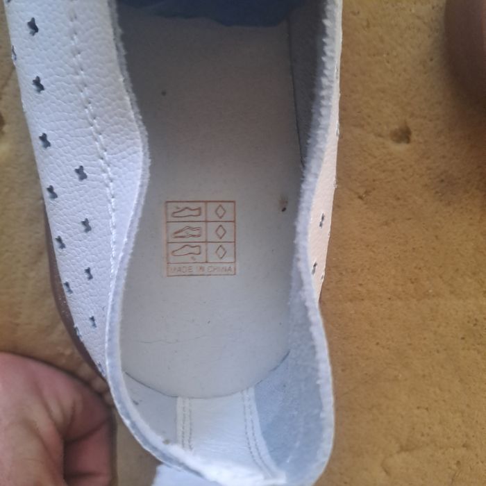 НАМАЛЕНИ Мъжки кожени обувки НОВИ 44 номер