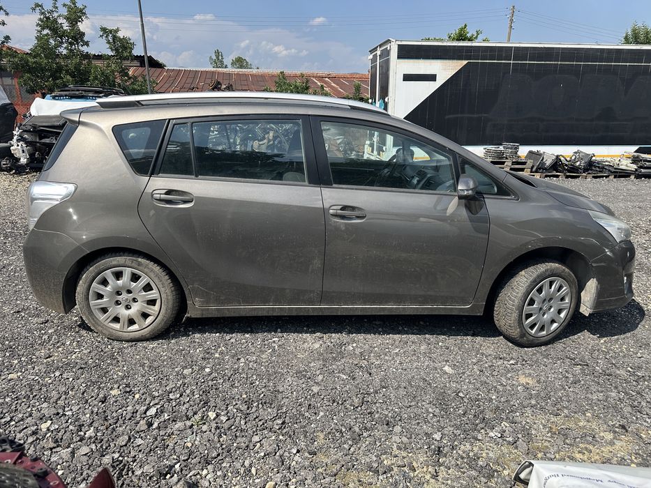 Тойота Версо Toyota Verso 1.6d4d 112кс 2017г На части!