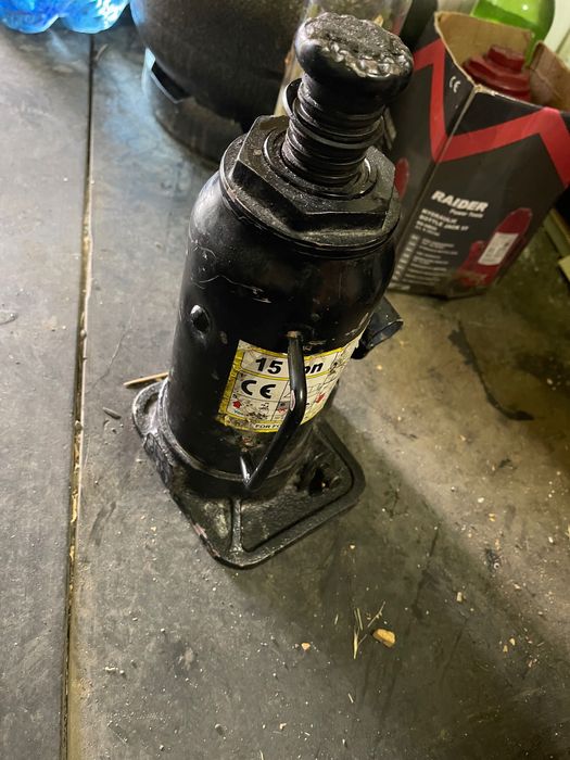 Хидравличен крик за камион 15 тона