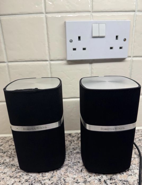 Boxe Bowers & Wilkins  MM-1