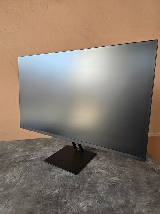 Монитор Redmi 27 180hz. В идеальном состоянии. Возможен обмен. Доставк