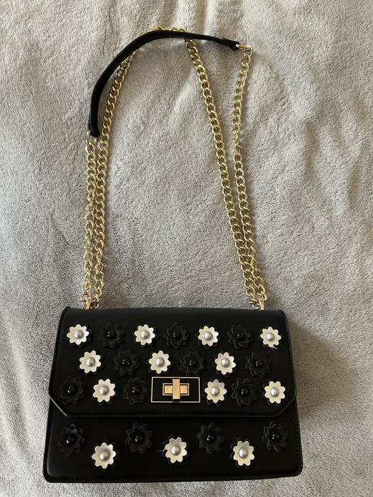 Нова компактна дамска чанта