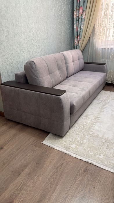 Продам диван срочно самовывоз