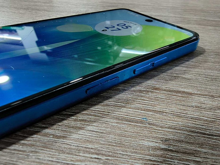 Мобилен телефон Motorola G04 64gb