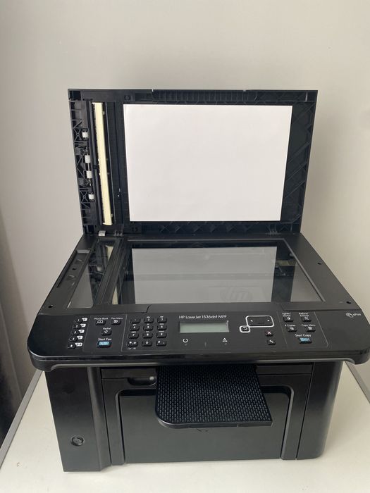МФУ HP LaserJet 1536dnf MFP принтер