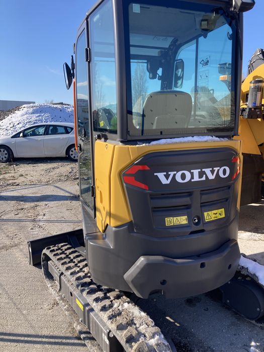 Багер мини верижен