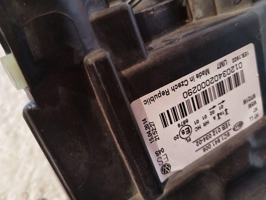 Оригинален фар за vw polo 5