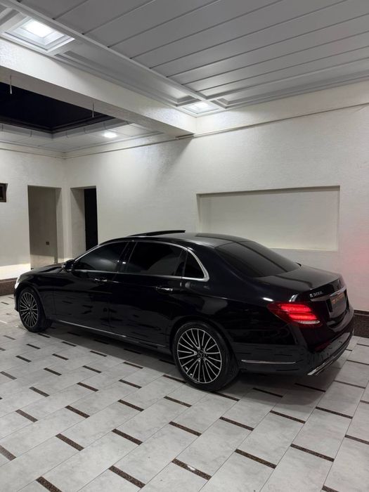 Mercedes benz E 300 Long