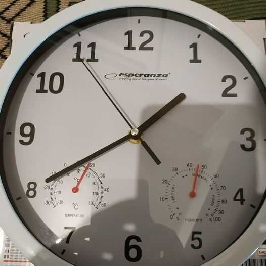 Ceas de perete cu termometru și hidrometru pt umiditate,nou.