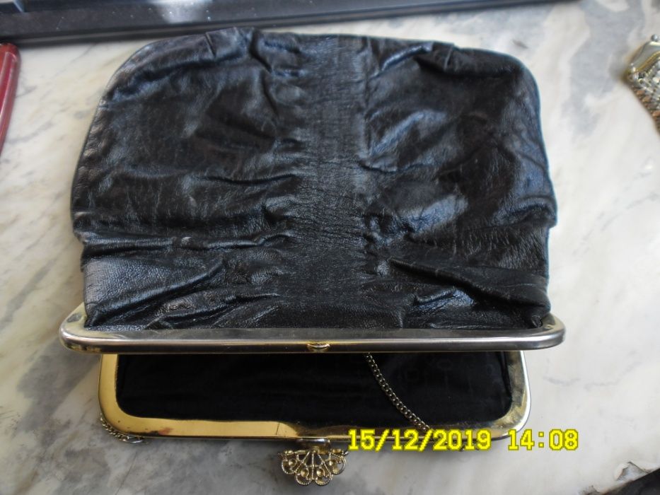 дамска чантички и портфейли