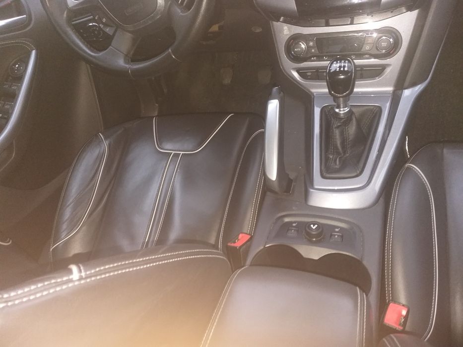 Vând Ford Focus 3