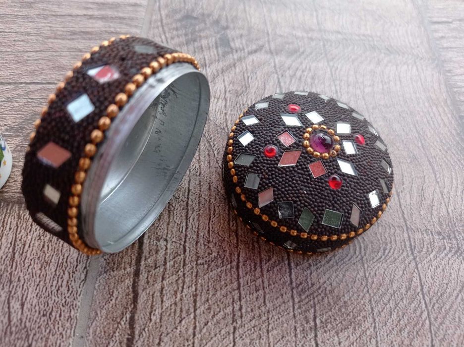 Чисто Нови Подаръчни Кутийки за Бижута от Мароко, Франция