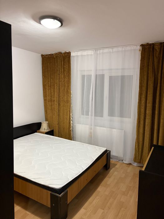 Închiriez apartament decomandat et. 2 – Zona Lipovei