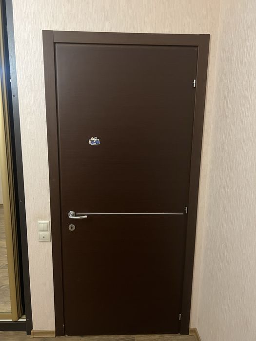 Продам двери межкомнатные