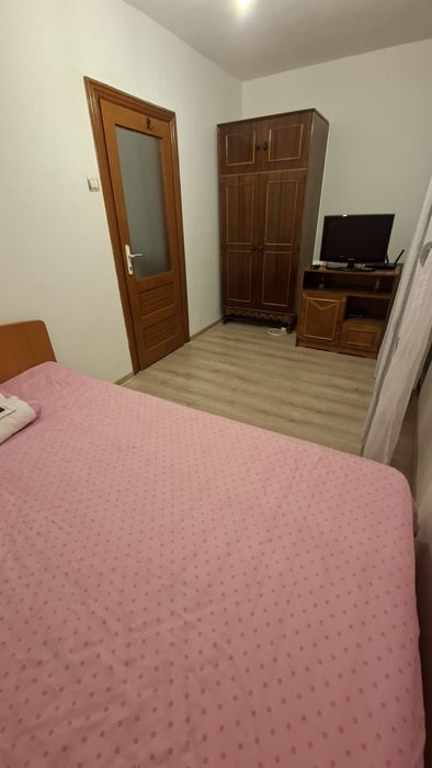 Vând Apartament  3 Camere Valea Rosie