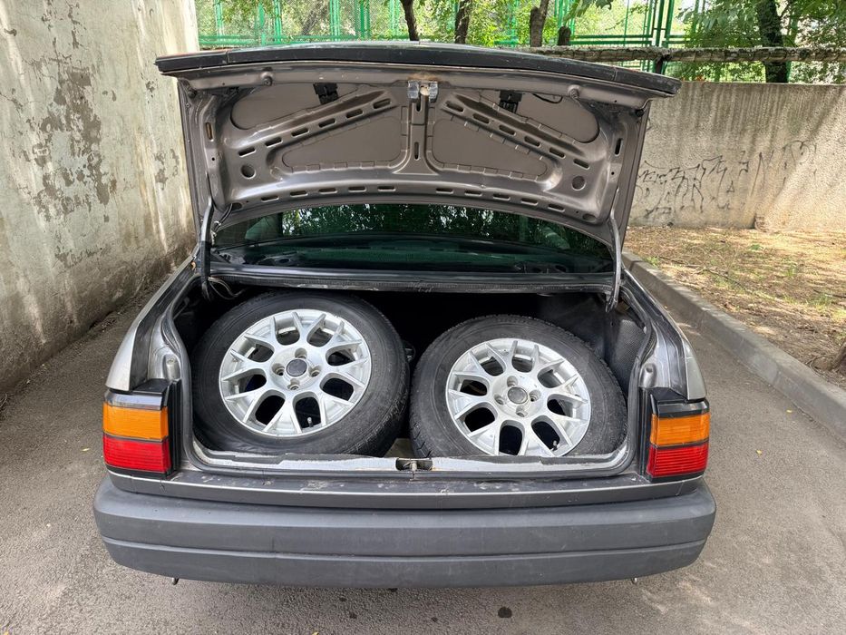 Продам Volkswagen Passat b3 седан