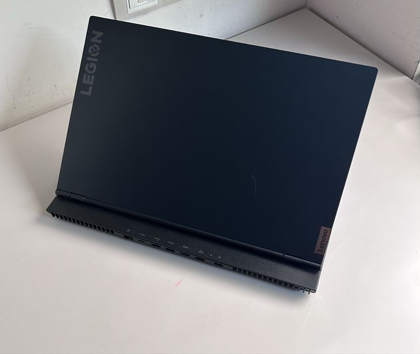 Gaming Laptop Legion 5 15ACH6H (2021)