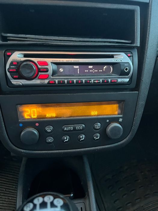 Opel CORSA C, 1,4 benzina