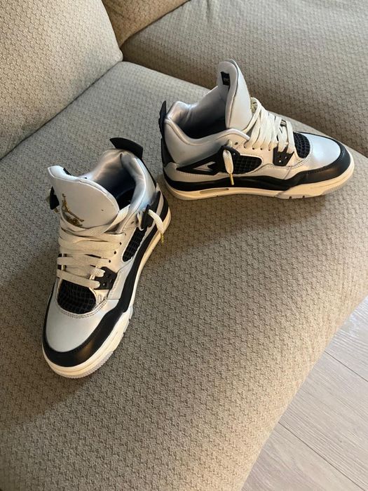 Adidasi baiat AIR JORDAN 4 RETRO
