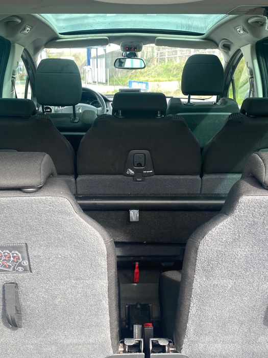 Peugeot 5008 7 locuri 2.0 HDI
