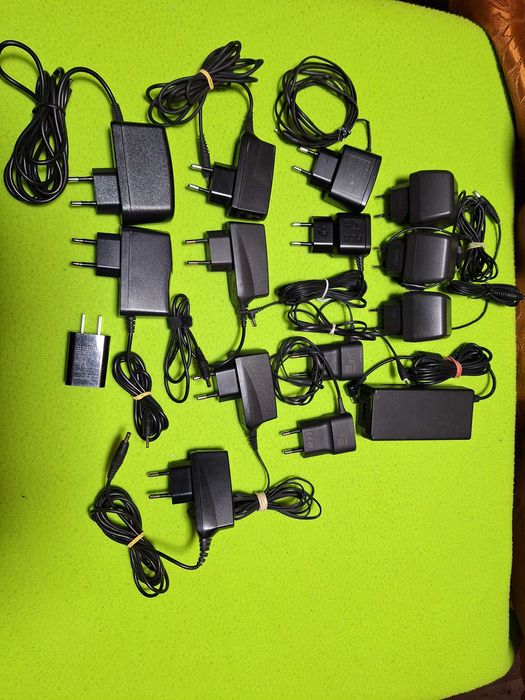 Alimentatoare / incarcatoare pentru telefoane