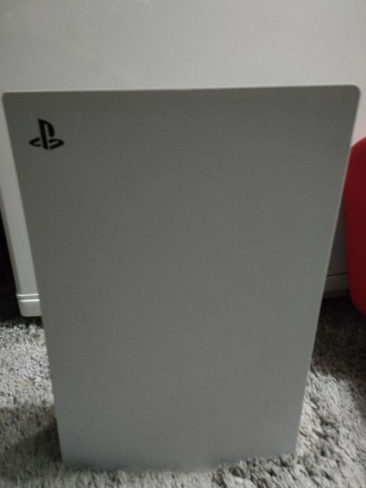 Продам PS5 полный комплект
