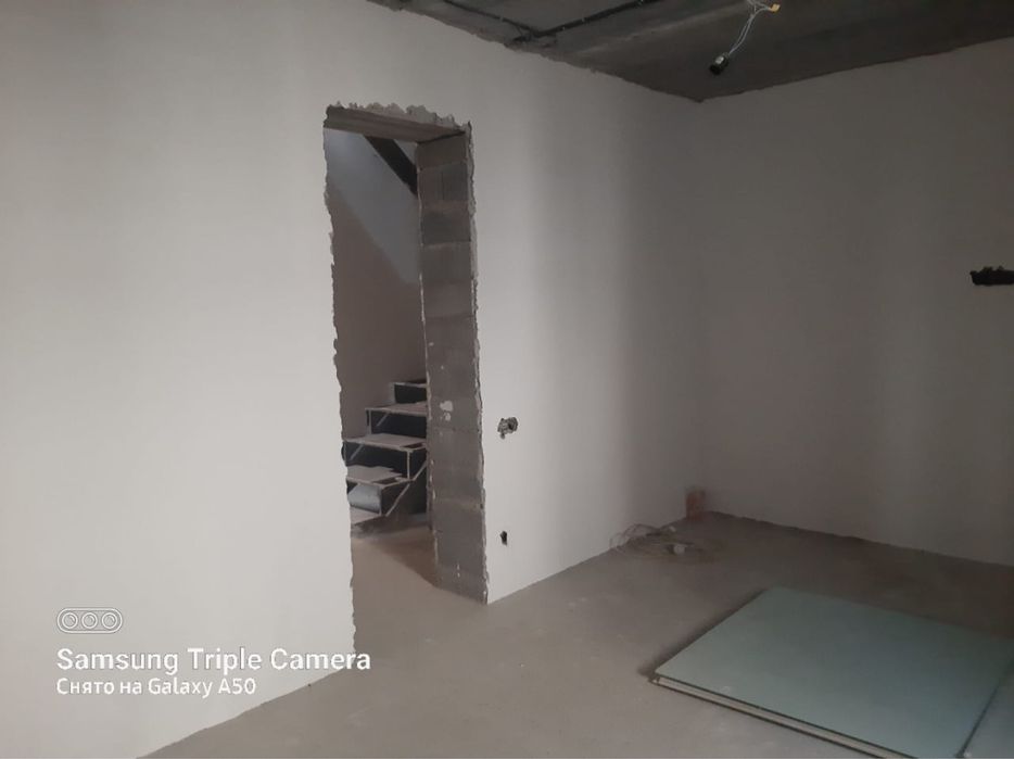 Продается двухуровневый Танхаус в районе Гипормаркет Дина