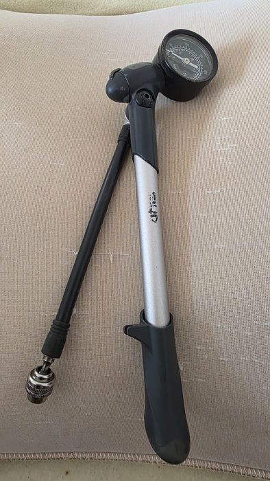 Pompa presiune furca bicicleta