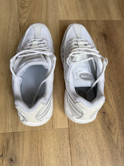 Nike Air Max 95 Essential