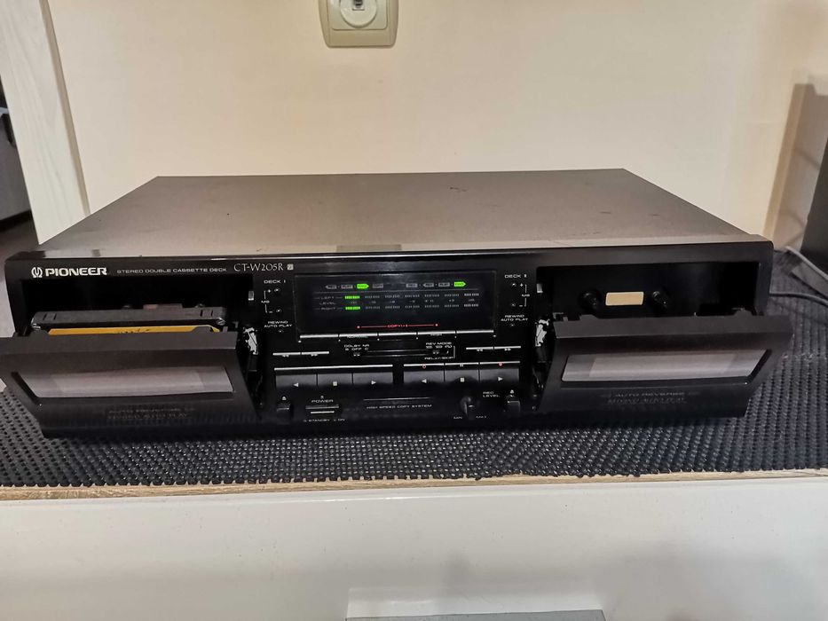 Касетен дек Pioneer ct w205r