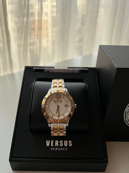 Женские часы Versus by Versace