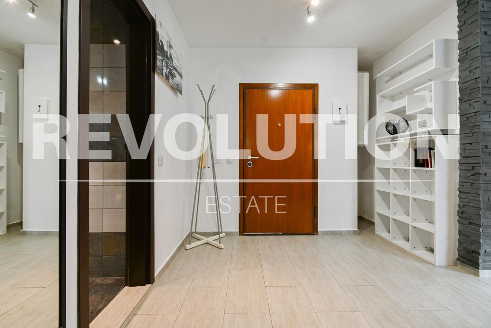 Дава се под наем Тристаен апартамент в София, Витоша - 108 кв.м за 830 € - Снимка #16