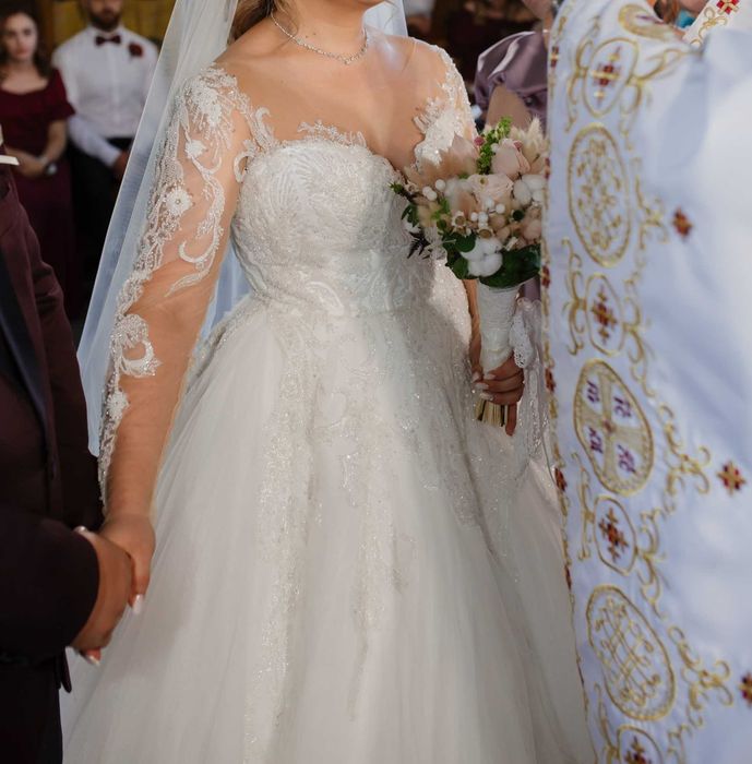 Rochie de mireasă A line