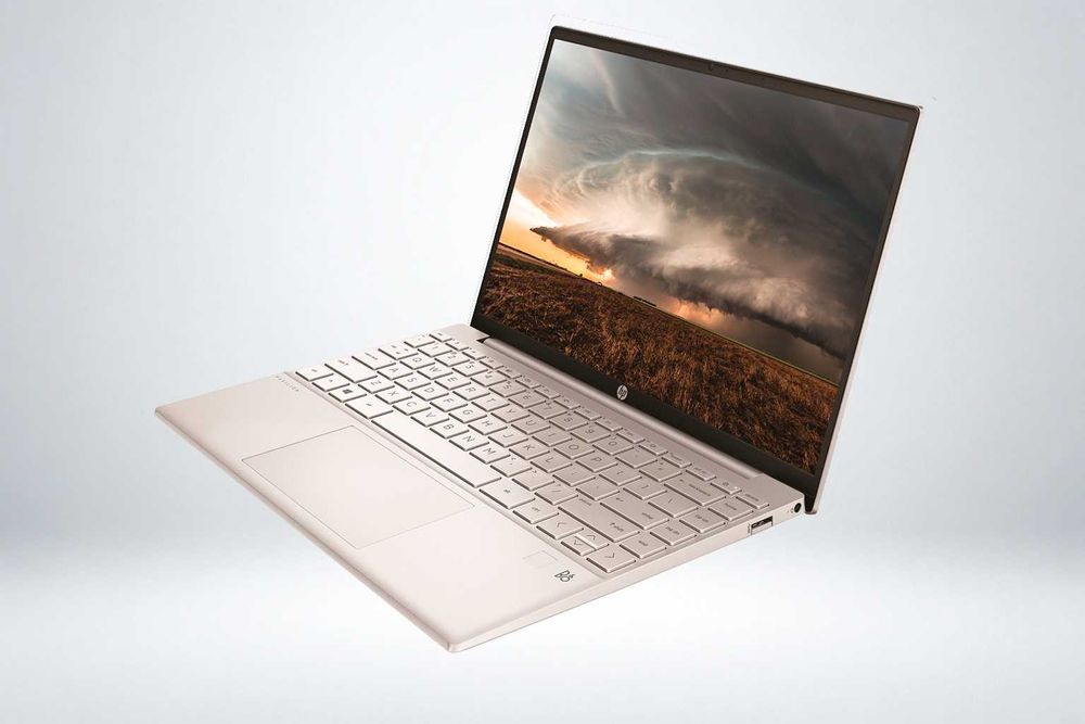 HP Pavilion Aero 13 / Ryzen 5 / 16GB / 256GB SSD / IPS / Windows 11