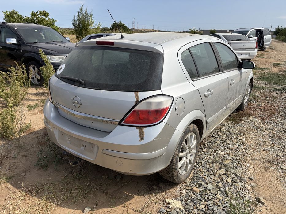 Dezmembrez opel astra h 1.6 benzina , 1.7 / 1.9 cdti
