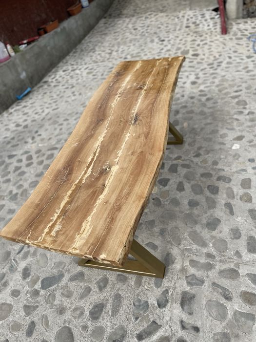 Masa din lemn masiv stejar. Model rustic noua f frumoasa