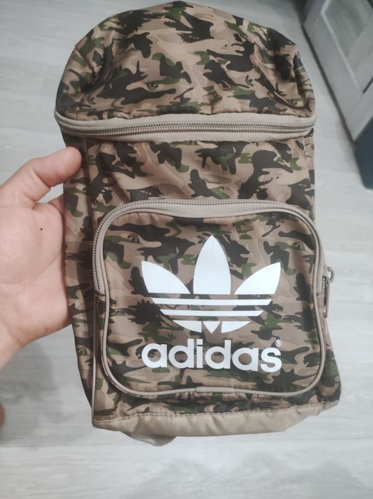 Продам рюкзак детский на лет 2-3 года, оригинал