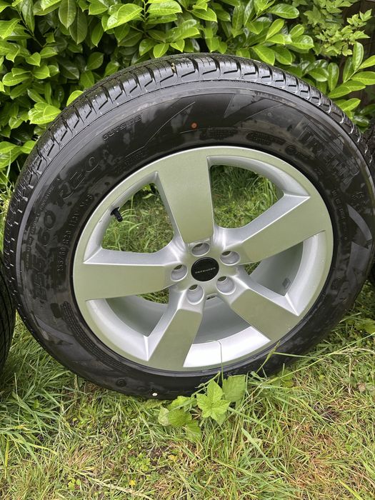 Set 4 Jante noi  Originale Land Rover Defender 20" Style 5098 Silver + Anvelope Noi Pirelli 255/60 R20