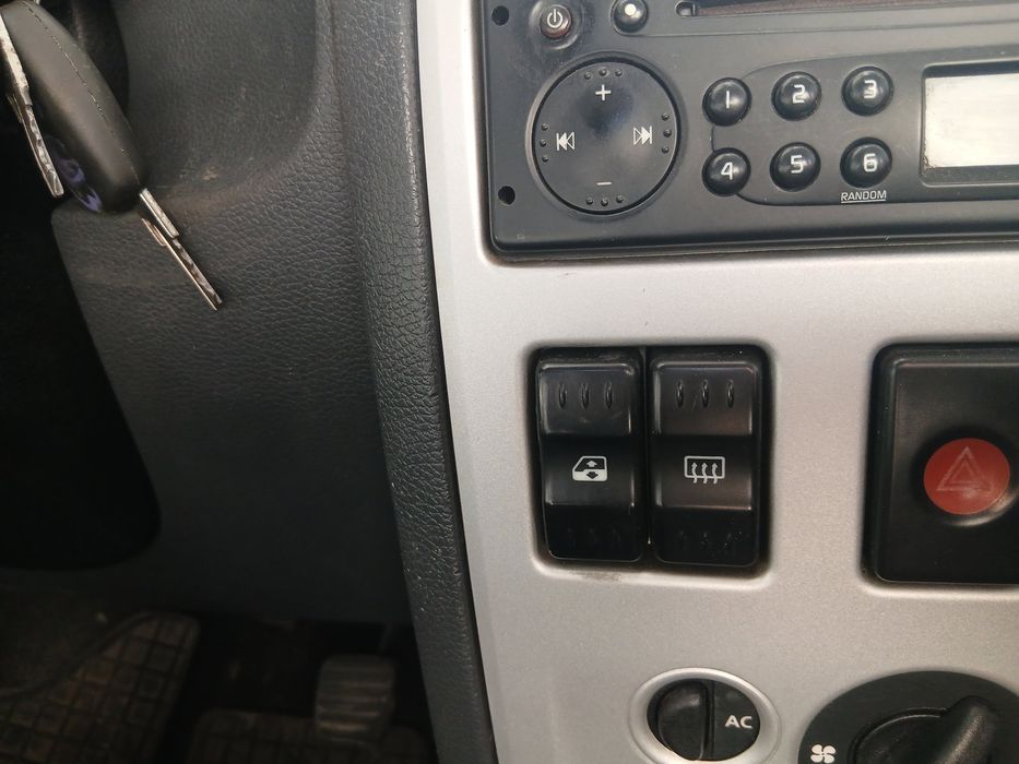 Buton geam stanga fata Dacia Logan (LS) [Fabr 2004-2012] OEM